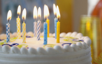 Свечи на торте, история появления традиции